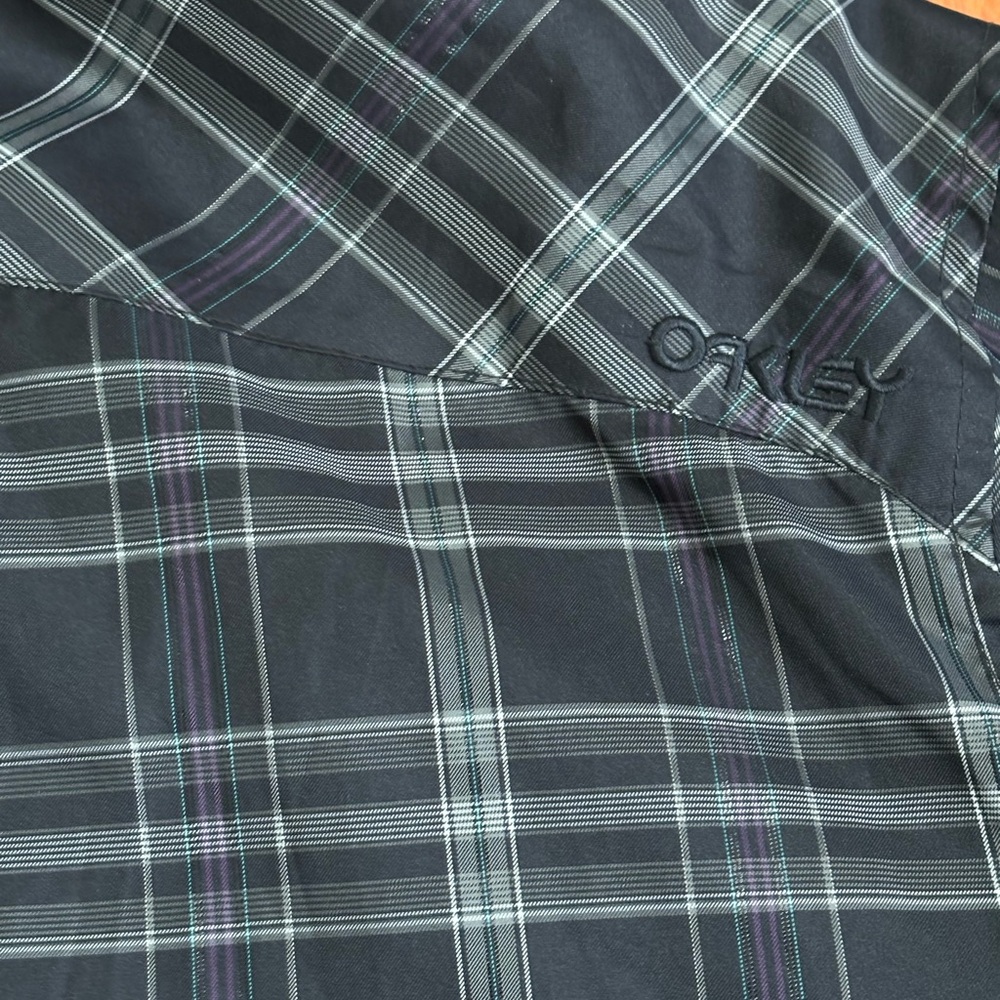 Oakley Black and Gray Plaid Bomber Jacket - Size Large - Picture 5 of 7